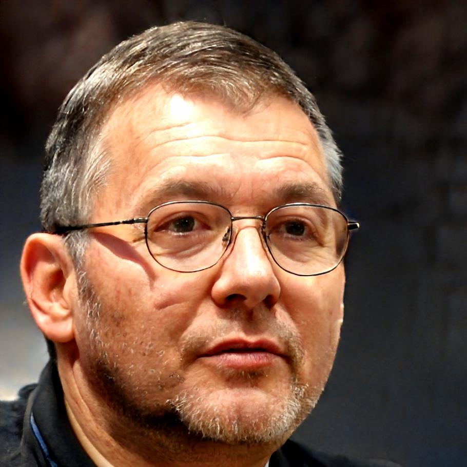 Portret Călin Petrescu